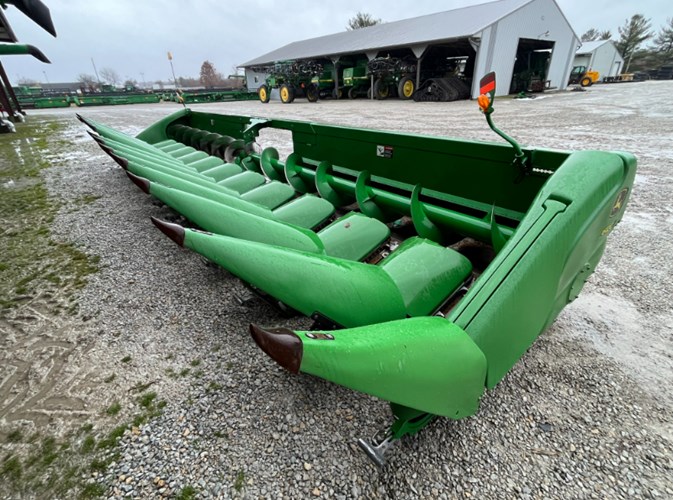 2009 John Deere 612C Cabezales para maíz A La Venta 2009 John Deere 612C Cabezales para maíz A La Venta