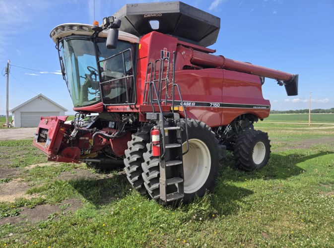 2019 Case IH 7150 Combine For Sale 2019 Case IH 7150 Combine For Sale
