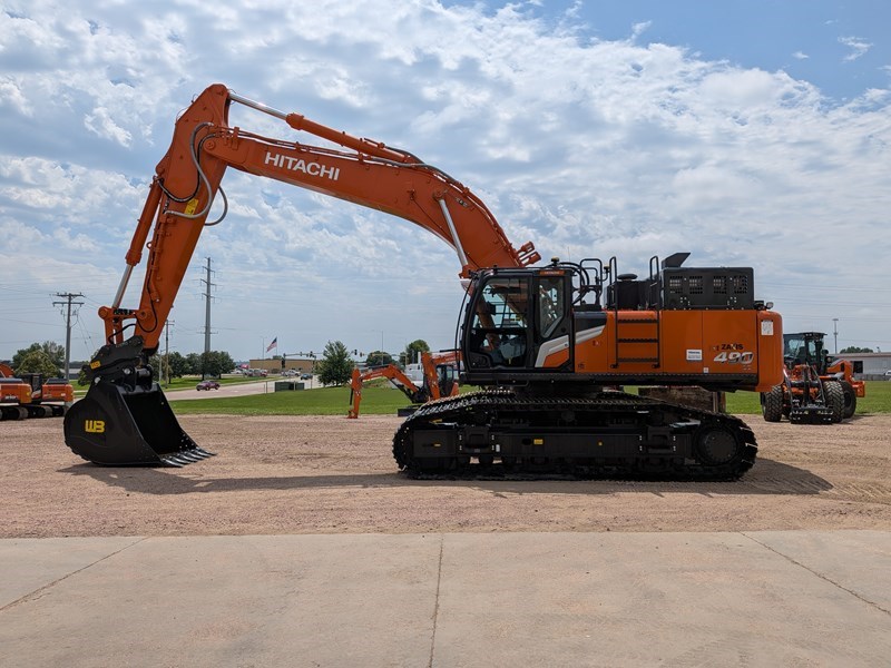 掘出 2026 Hitachi ZX490LC-7H 履带式挖掘机待售Sioux Falls South Dakota