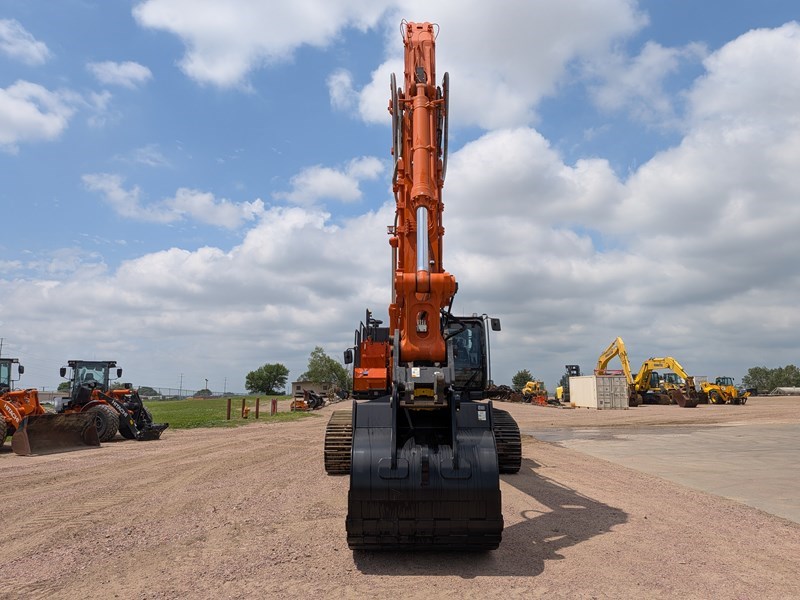 2026 Hitachi ZX490LC-7H 履带式挖掘机待售Sioux Falls South Dakota