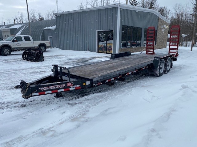 2023 Towmaster T-18D Equipment Trailer 2023 Towmaster T-18D Equipment Trailer
