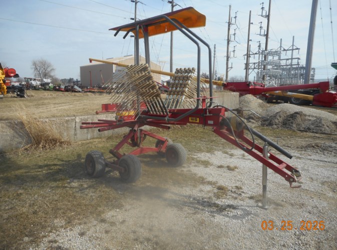H & S SR 420-11 Hay Rake-Rotary For Sale H & S SR 420-11 Hay Rake-Rotary For Sale