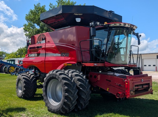 2018 Case IH 8240 Combine For Sale 2018 Case IH 8240 Combine For Sale