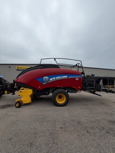 Baler-Square For Sale 2017 New Holland BB340S PLUS