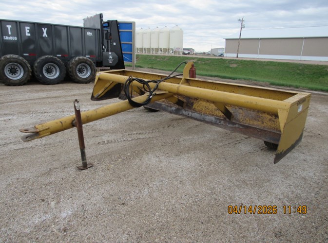 Brown 12Ft Scraper-Pull Type For Sale Brown 12Ft Scraper-Pull Type For Sale