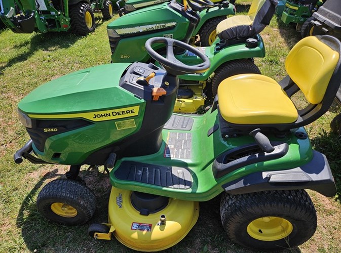 2021 John Deere S240 Riding Mower For Sale 2021 John Deere S240 Riding Mower For Sale