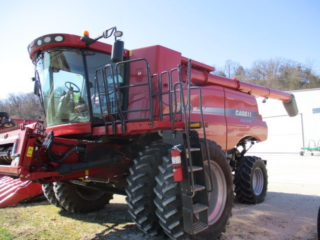 2012 Case IH 7230 Combine For Sale 2012 Case IH 7230 Combine For Sale