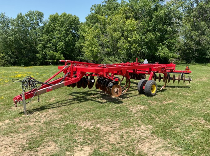 2005 Sunflower 4411-05 Disk Ripper For Sale 2005 Sunflower 4411-05 Disk Ripper For Sale