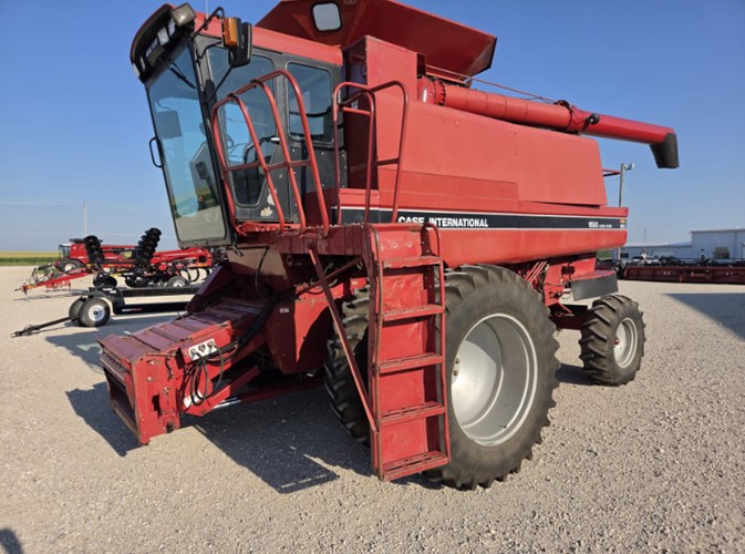 1993 Case IH 1688 Combine For Sale 1993 Case IH 1688 Combine For Sale