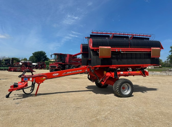 2023 Kuhn MM890 Hay Merger For Sale 2023 Kuhn MM890 Hay Merger For Sale