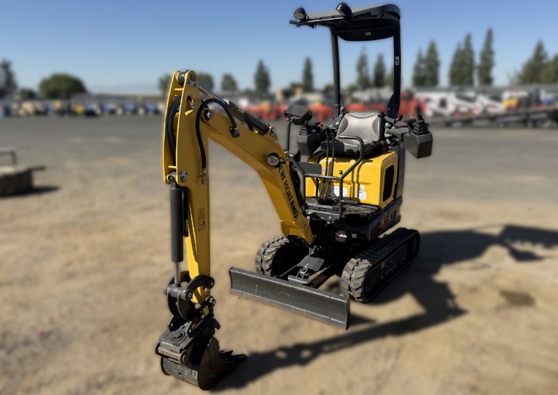Excavator-Mini For Sale: 2024 New Holland E15X, 21 HP