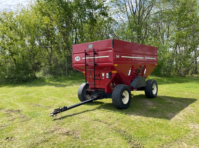 2011 J&M Manufacturing Co. Inc 540 Gravity Box For Sale 2011 J&M Manufacturing Co. Inc 540 Gravity Box For Sale