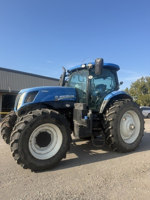 Tractor For Sale 2015 New Holland T7.230