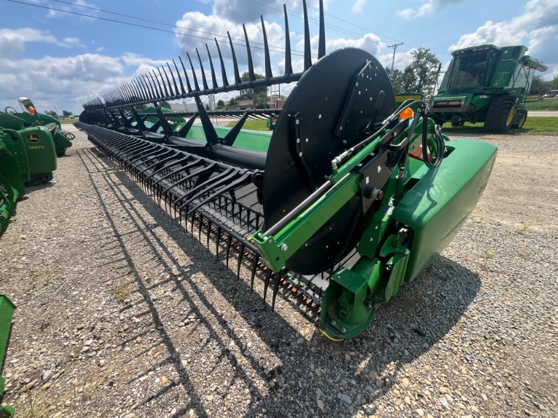 2021 John Deere 745FD Cosechadora con Draper flexible A La Venta